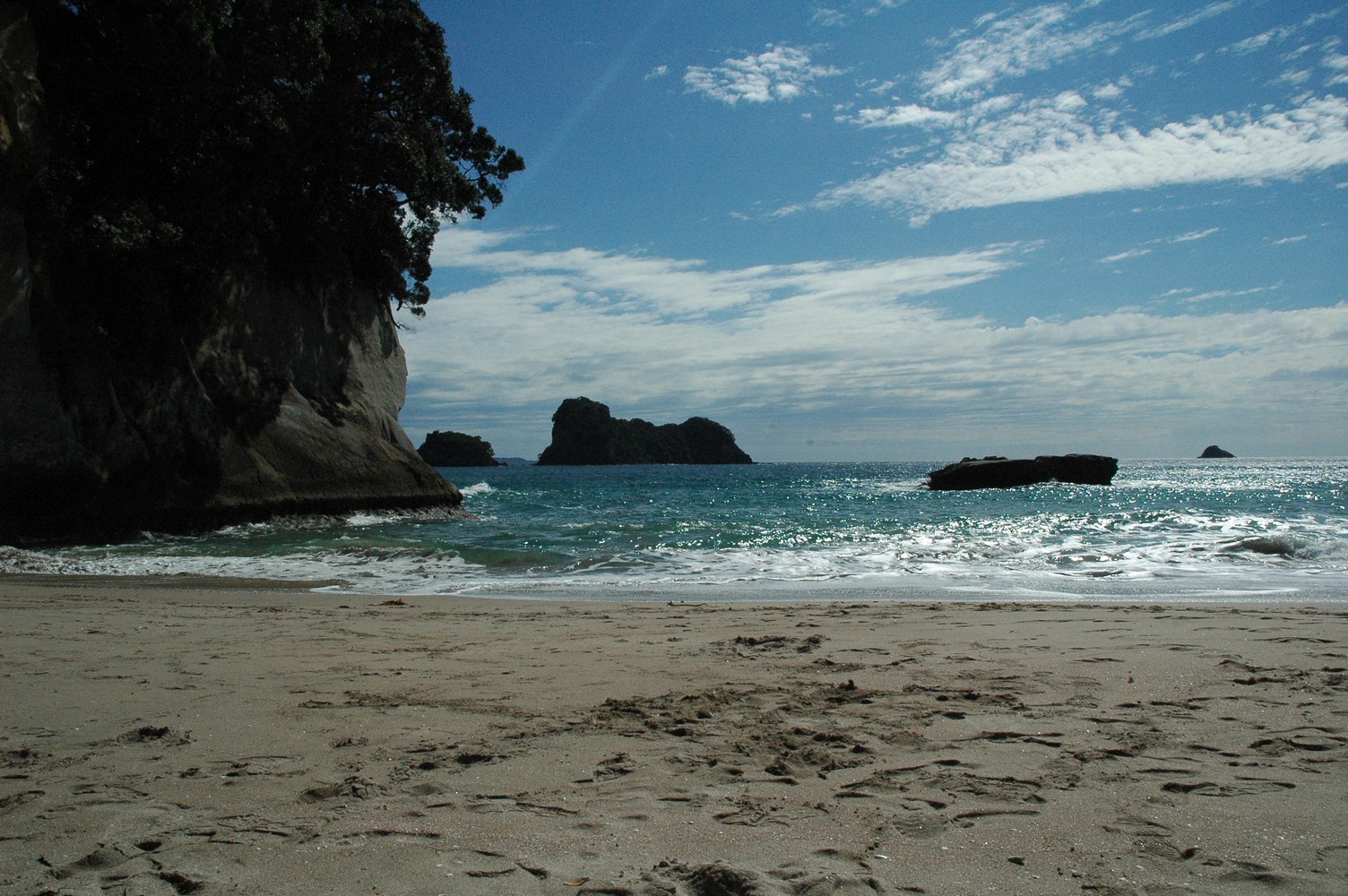 447   06 02   Coromandel   Cathedral Cove